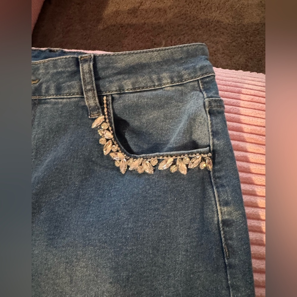 Heart Cut Out Rhinestone Jeans - Picture 5 of 7